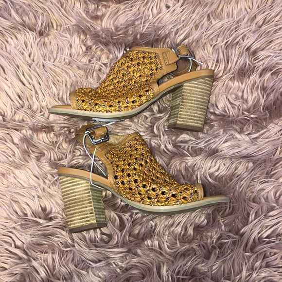 Steve Maden Heels - Picture 3 of 3